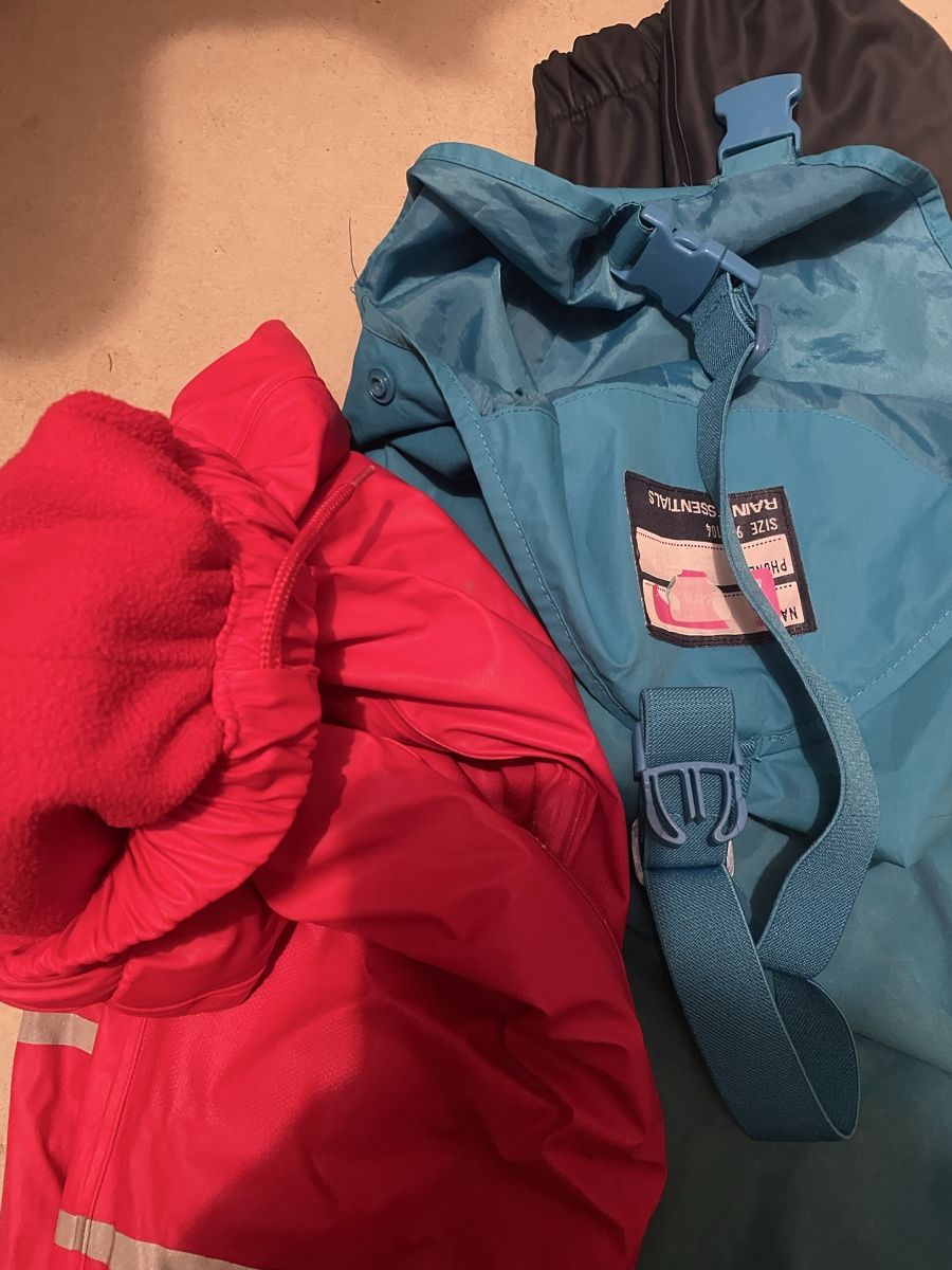 Lotti & Set di vestiti: Regen Hosen Grösse 98/104 – Usato da Winterthur venduto da sLoerli 1