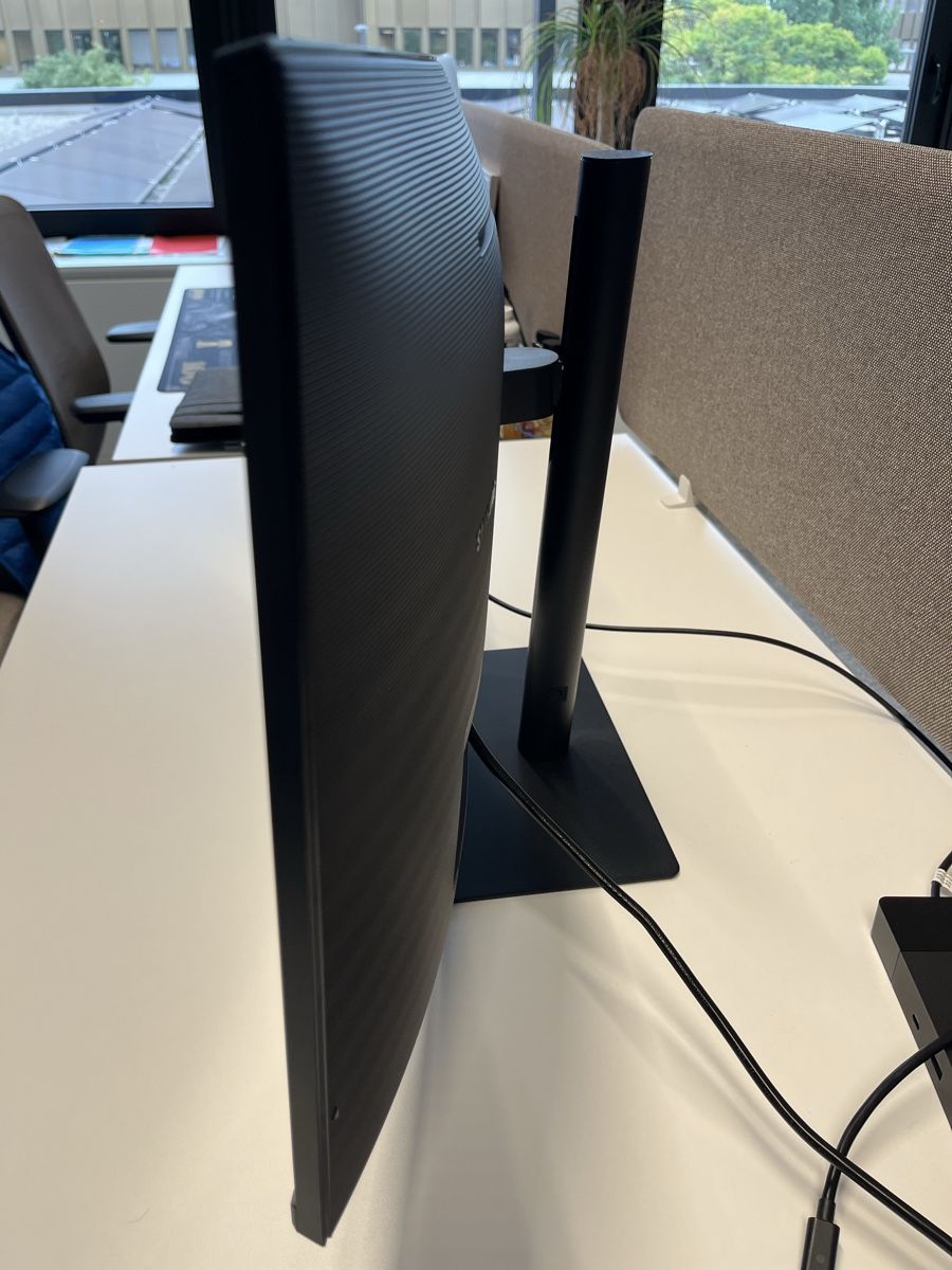 Samsung Monitor: Samsung Viewfinity S6 - S65UC, Curved, 34", Monitor – Usato da Luzern venduto da strandbar90 3