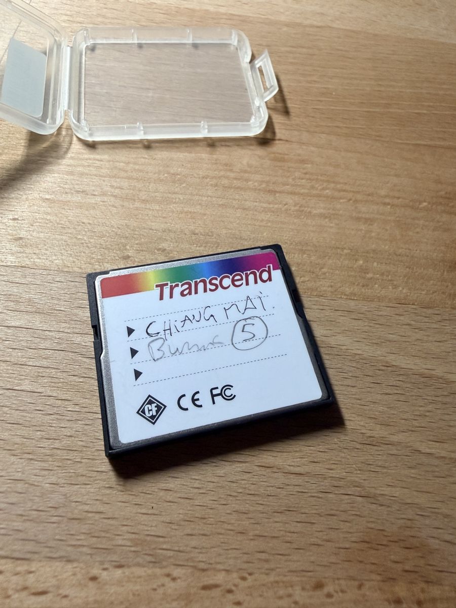 Schede di memoria: Carte Transcend CompactFlash 16GB 600x UDMA avec étui – Nuovo (secondo la descrizione) da Collombey venduto da malik.bkn 2
