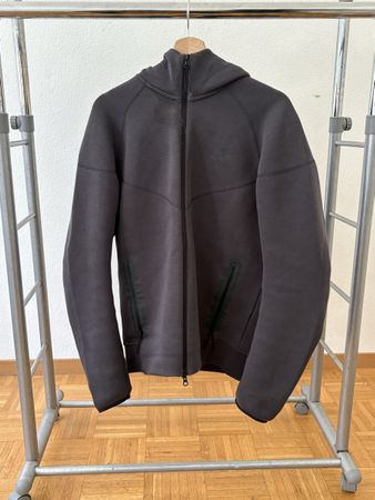 Grey Nike tech Hoodie