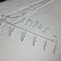 Metall Garderobe „Love“ mit 6 Haken – Weiss