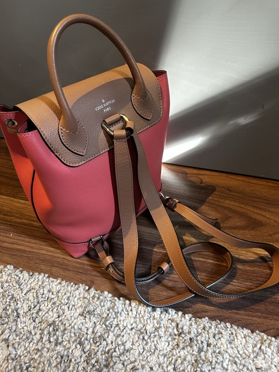 Louis Vuitton Sacs à dos: Louis Vuitton Rucksack LockMe, Leder, Neu! – Neuf avec emballage d'origine à Luzern par kim221080 4