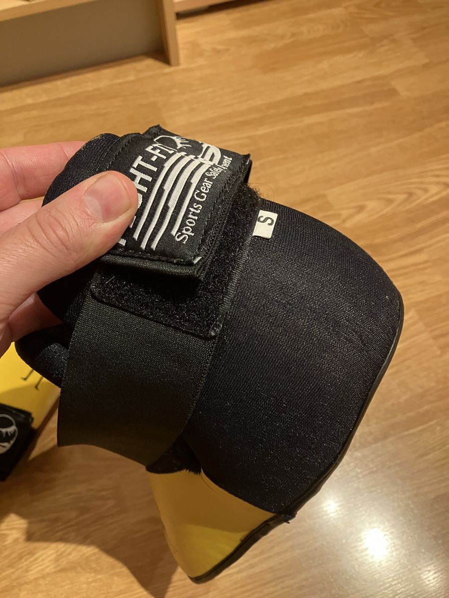 Guanti & manicotti: Boxhandschuhe inkl. Fusschutz – Usato da Gossau ZH venduto da covi90 8