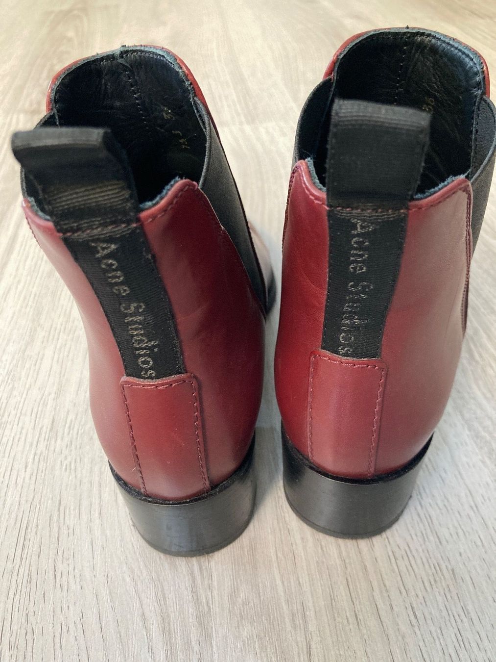 Acne Studios Scarpe da donna: Acne Jensen 36 dunkelrot Acne Studios – Usato da Recherswil venduto da Cherryblossom79 1