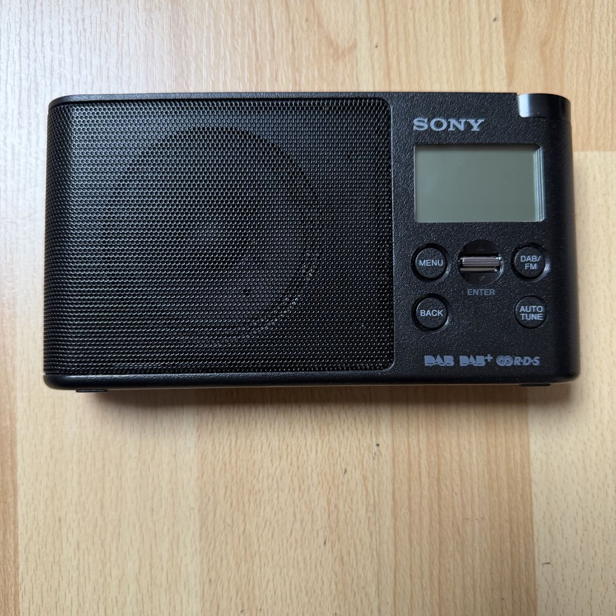 Sony Radio: Sony XDR-S41D DAB+ UKW schwarz – Usato da Thun venduto da BanjoDan