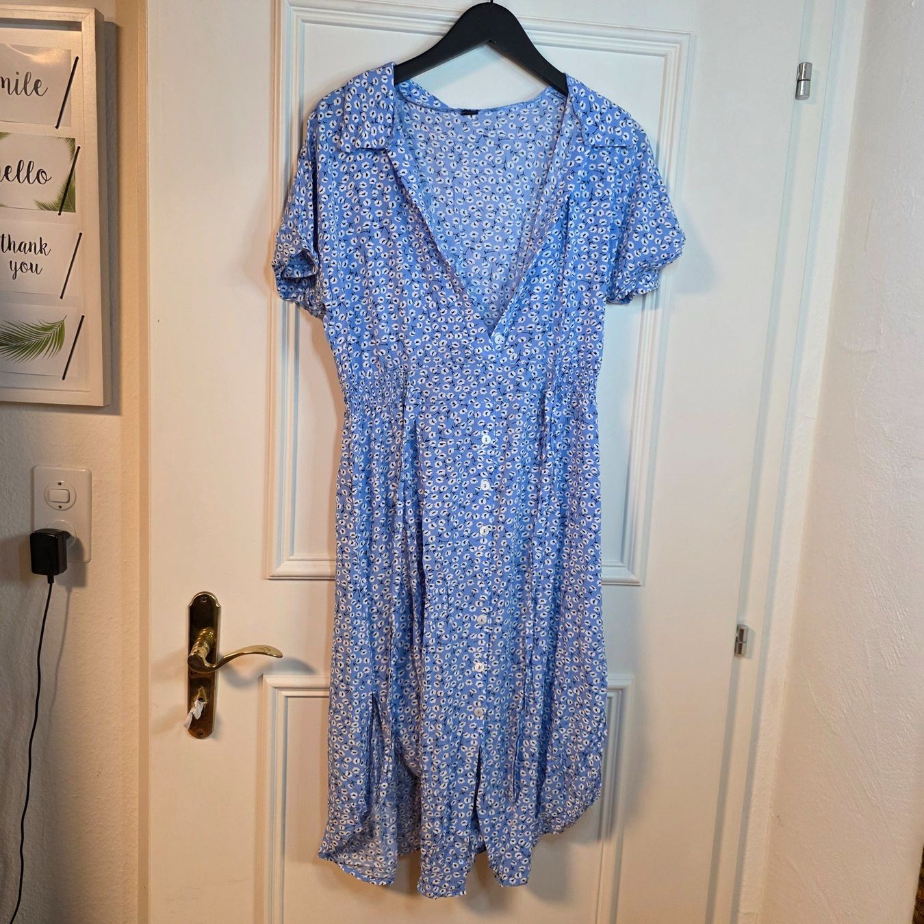 Vestiti: Hellblaue geblümte Midi Kleid 38/40 & 40  romantisch – Usato da Wald ZH venduto da CapLux 1