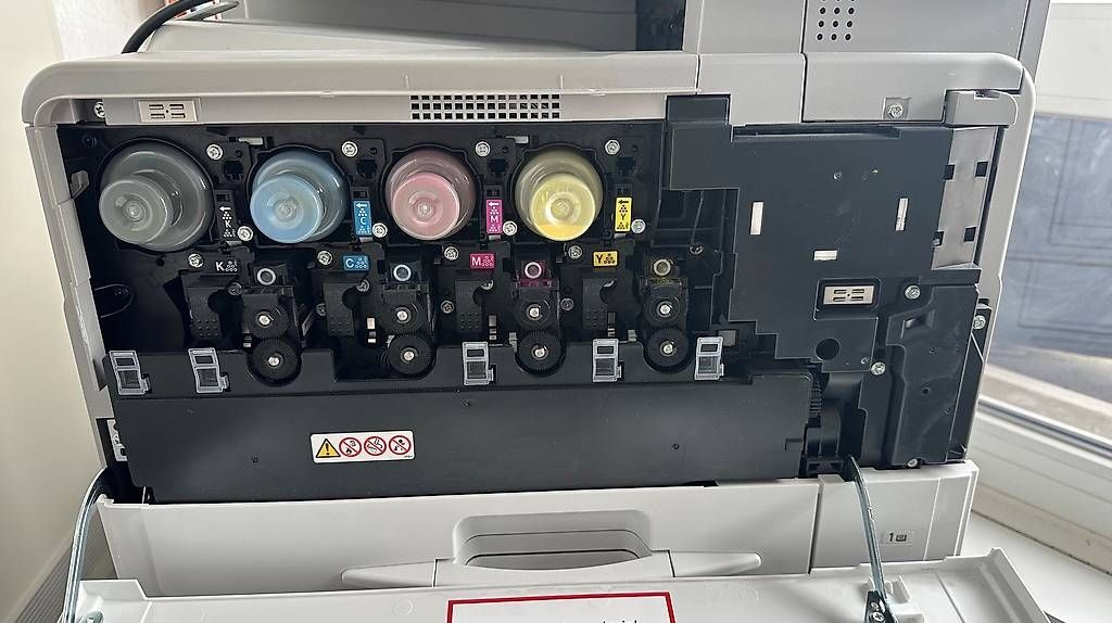 Ricoh Stampanti: Ricoh MP C307 Farb-Multifunktionsdrucker – Usato da St. Gallen venduto da pil_68bs 3