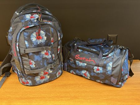 Schulrucksack von Satch inkl. passender Sporttasche.