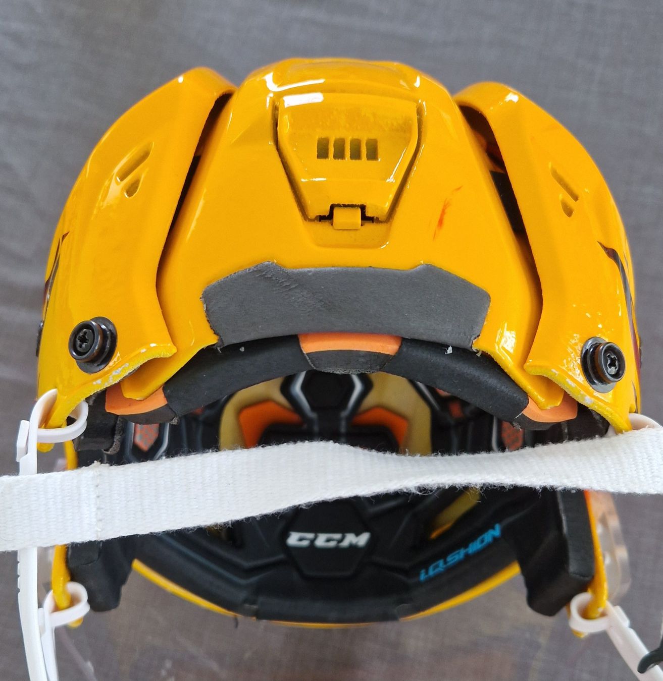 Ccm Sonstiges: ORIGINAL Topscorer Helm / Game worn (EVZ) – Gebraucht aus Zeihen von  2