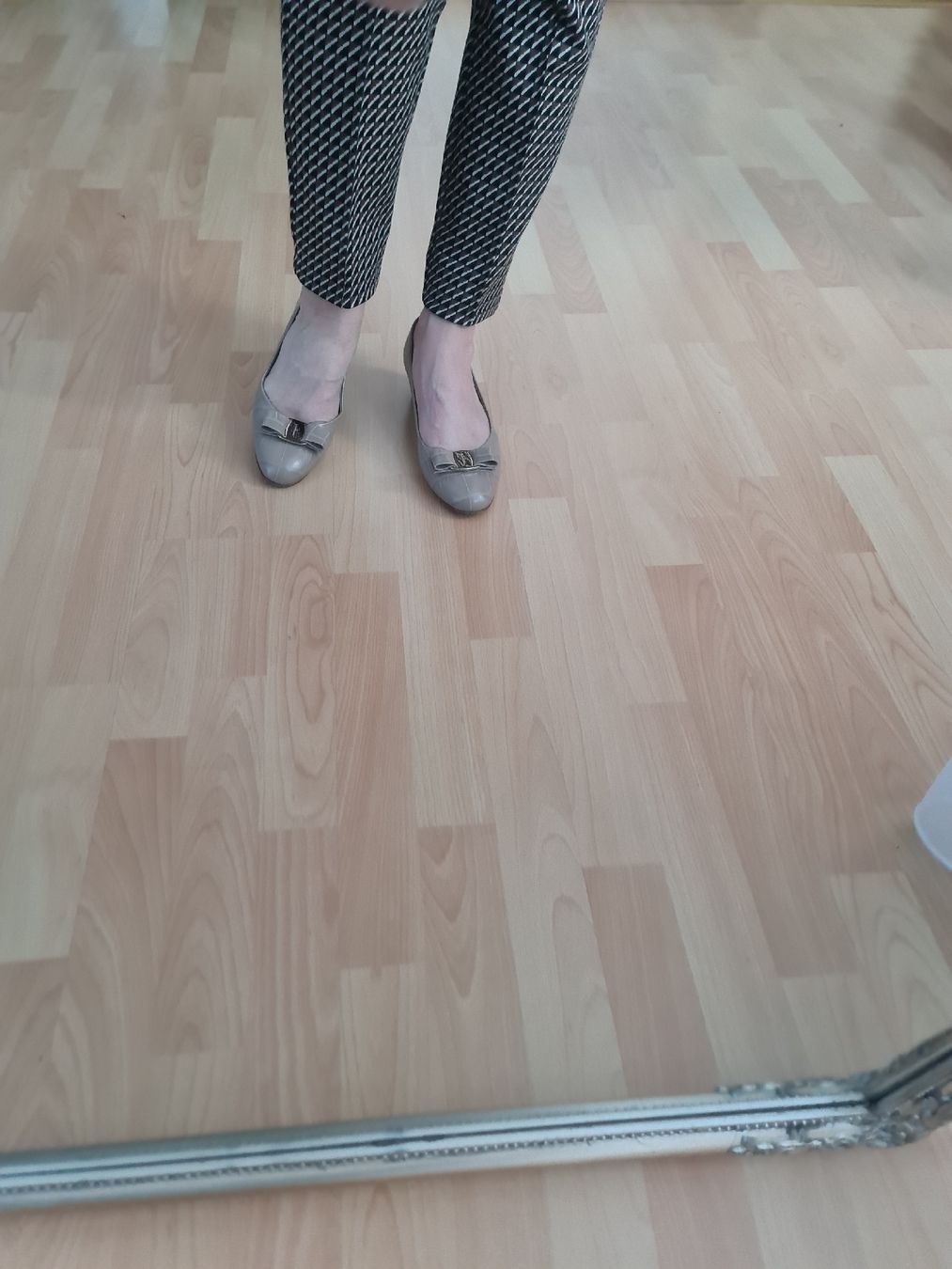Salvatore Ferragamo Scarpe da donna: Elegante Ferragamo Pumps, Gr. 38, beige – Nuovo (secondo la descrizione) da Ibach venduto da ole_6whn 3