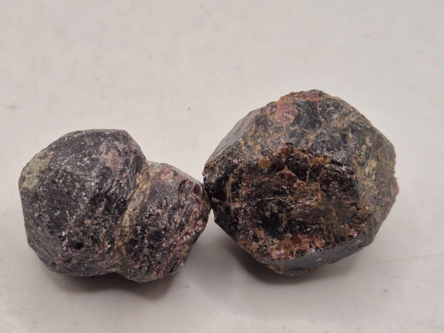 Pietre preziose: Lot Granat Almadin 218ct. – Nuovo e nell'imballaggio originale da Winterthur venduto da LukasMineralienOase