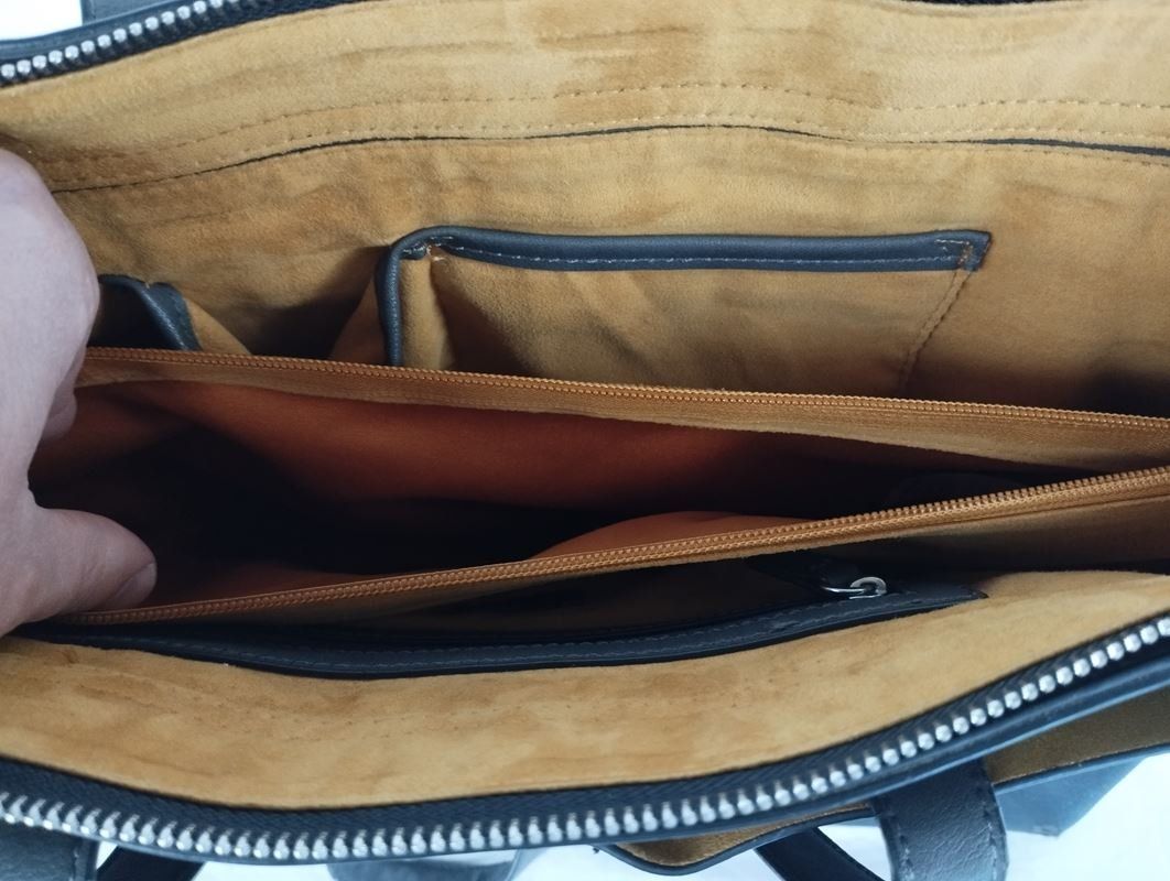 Taschen für Damen: OVS Handtasche – Gebraucht aus Schübelbach von Restwert_Schubelbach 6