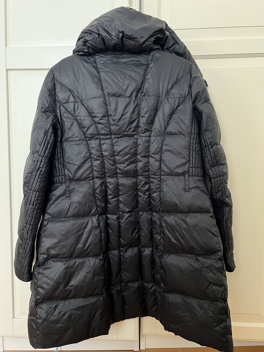 Benetton Cappotti: Benetton Padded Down Winter black Coat – Usato da Bern venduto da EmptySpaceS 1