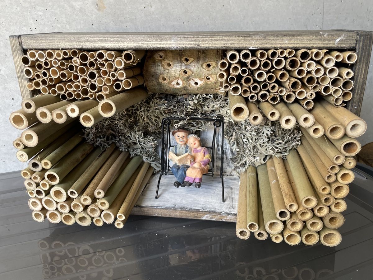 Alveari: Verspieltes Wildbienenhotel, Handarbeit – Nuovo (secondo la descrizione) da Knonau venduto da Kaktus122