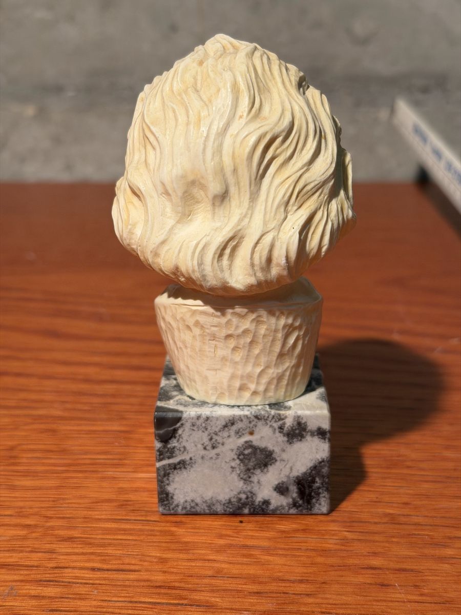 Sculture & Statue: Collectible Beethoven Bust Sculpture - Classical Decor – Usato da Lausanne venduto da artnouveau04 2