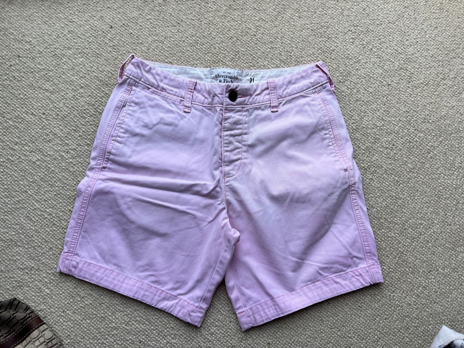 Abercrombie Pantaloni: Abercrombie & Fitch shorts – Usato da Zürich venduto da Koska