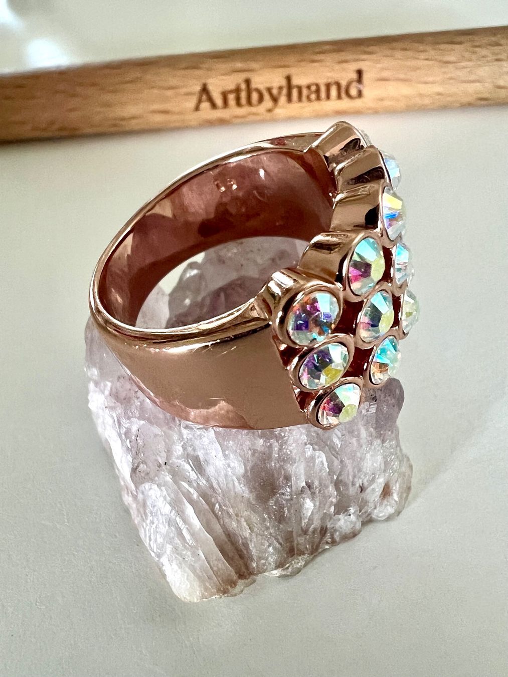 Anelli: Cocktail Ring roségold mit Aurora Borealis Kristallen – Usato da Ruswil venduto da artbyhand 5