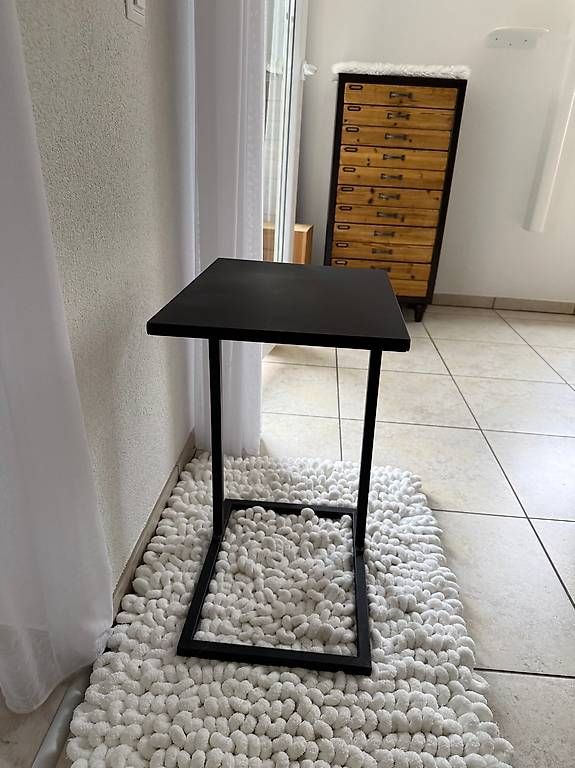 Tavoli: Table d'appoint en métal noir – Usato da Cheyres venduto da fra_s5v7 1
