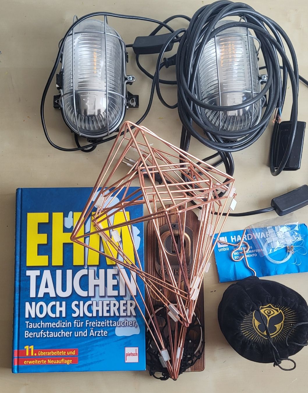Lampen: Diverses – Gebraucht aus Zug von Mandria_n88n