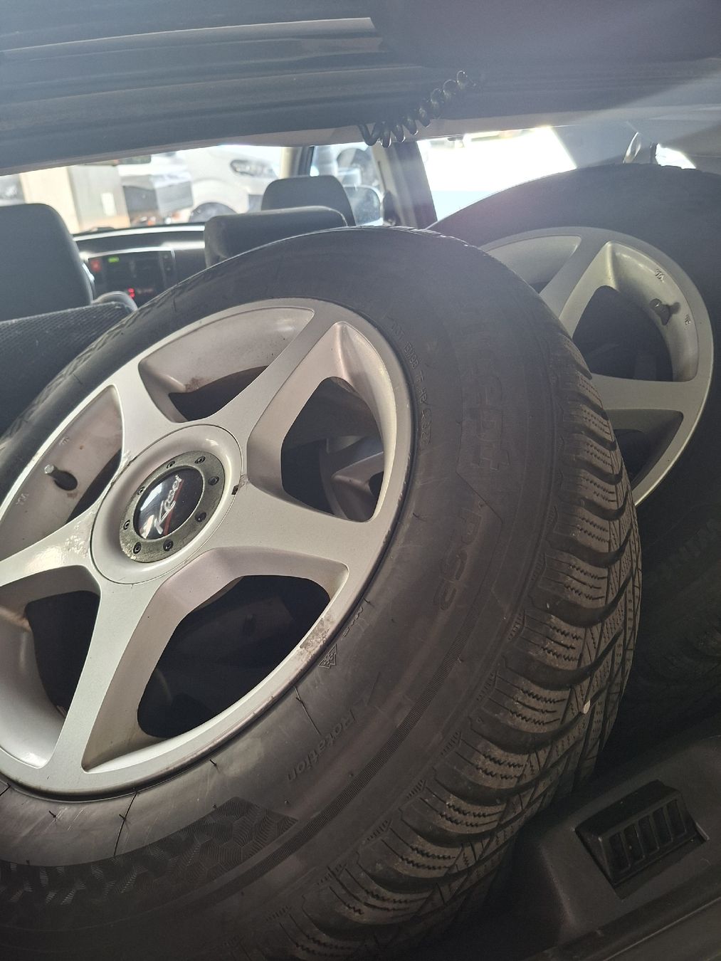 Hyundai Cerchioni: Felgen fur Hyundai  – Usato da Wigoltingen venduto da Hondams