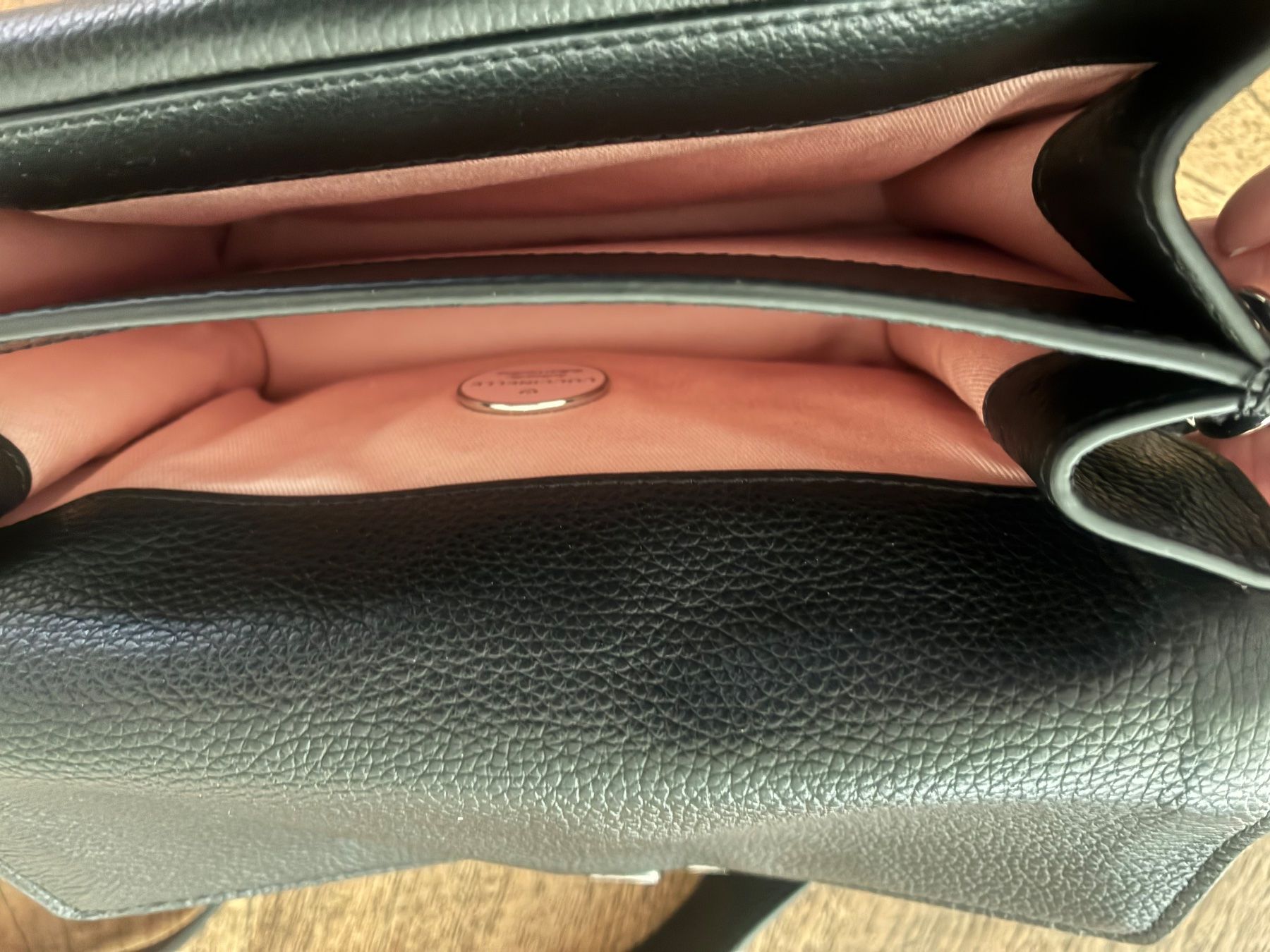 Coccinelle Taschen für Damen: Umhängetasche, Leder – Gebraucht aus Lachen SZ von hds_j5jx 3