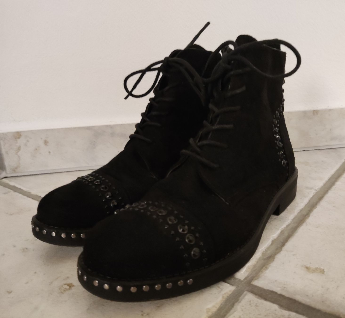 Cube Scarpe da donna: Cube Damenschuhe Gr.38 – Usato da Chur venduto da Rodanisa