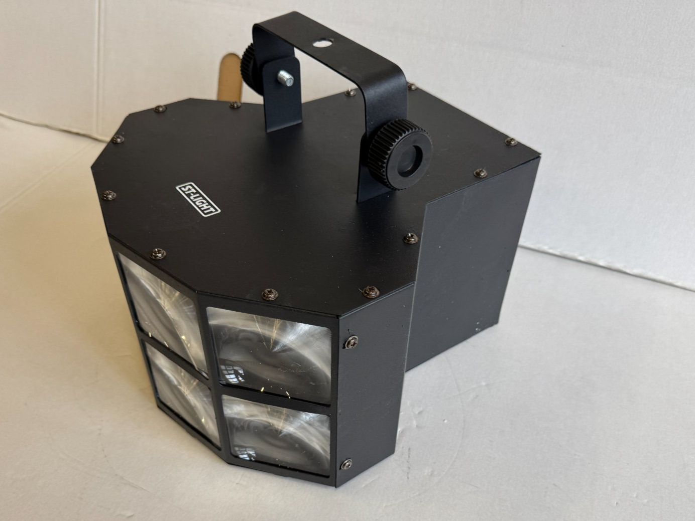 Lampade: St-Light LED Shell Light Lichteffekt / Flowereffekt – Usato da Däniken SO venduto da Profog1 2