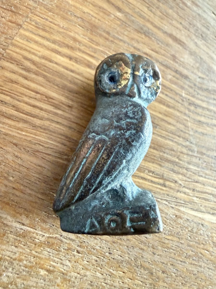 Statuette: Kleine Bronzefigur Eule Sockel mit Gravur – Usato da Goldach venduto da Messerguru
