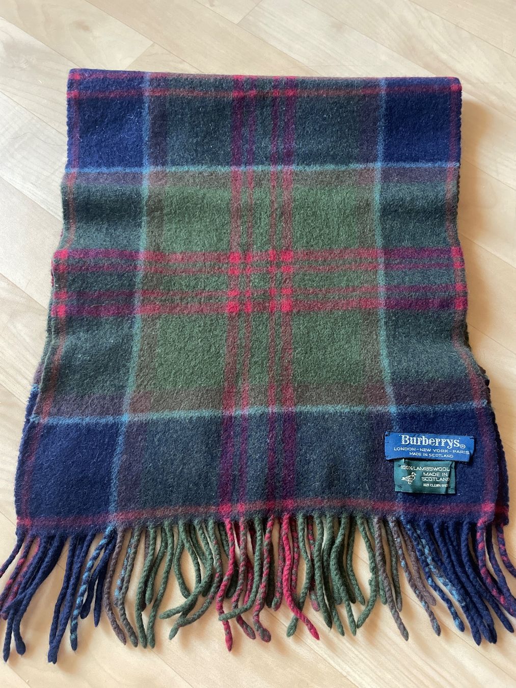 Burberry Foulard & Sciarpe: BURBERRY 100% Lambswool Scarf Barbour style – Usato da Zürich venduto da Angela_Fashion_Lover 1