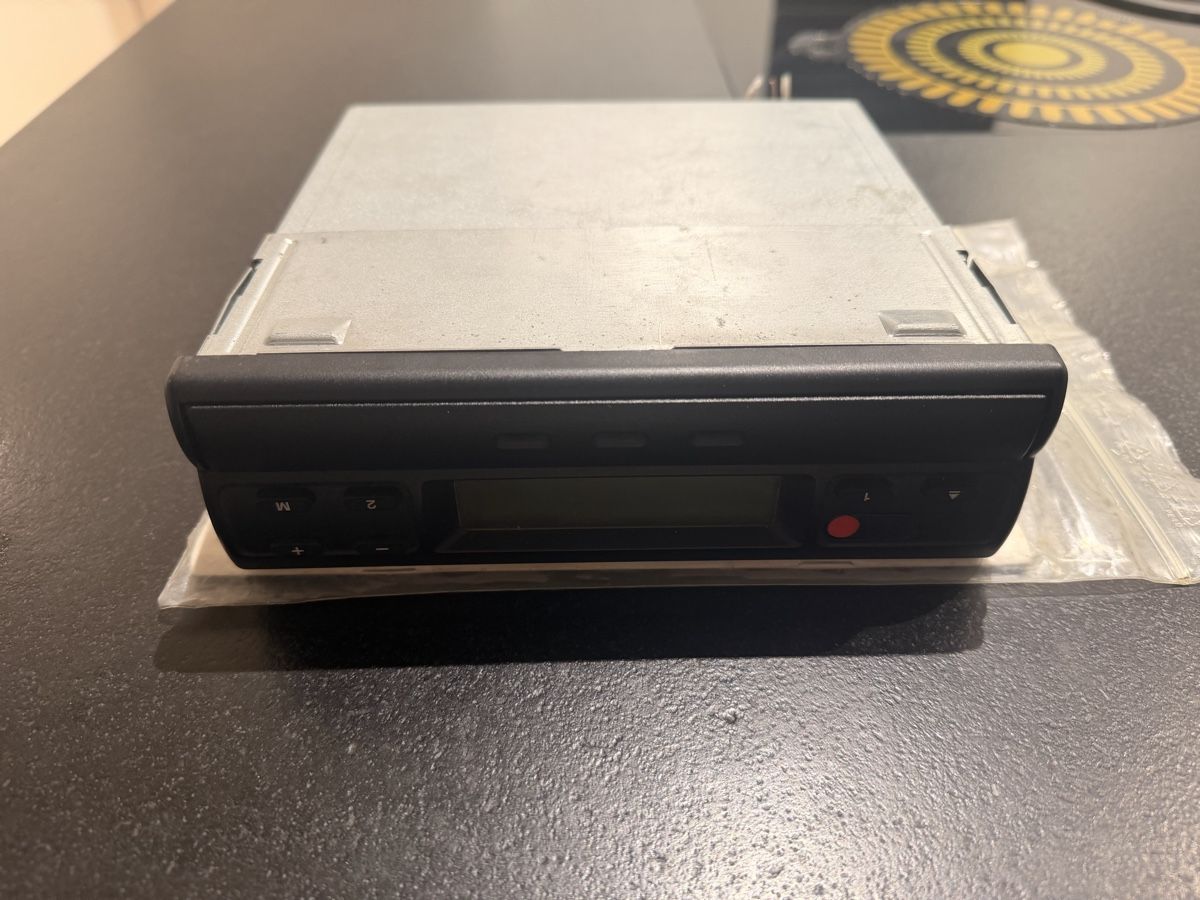 Alle Ersatzteile: Siemens VDO MTCO 1324 Tachograph  – Gebraucht aus Altstätten SG von Bb1700