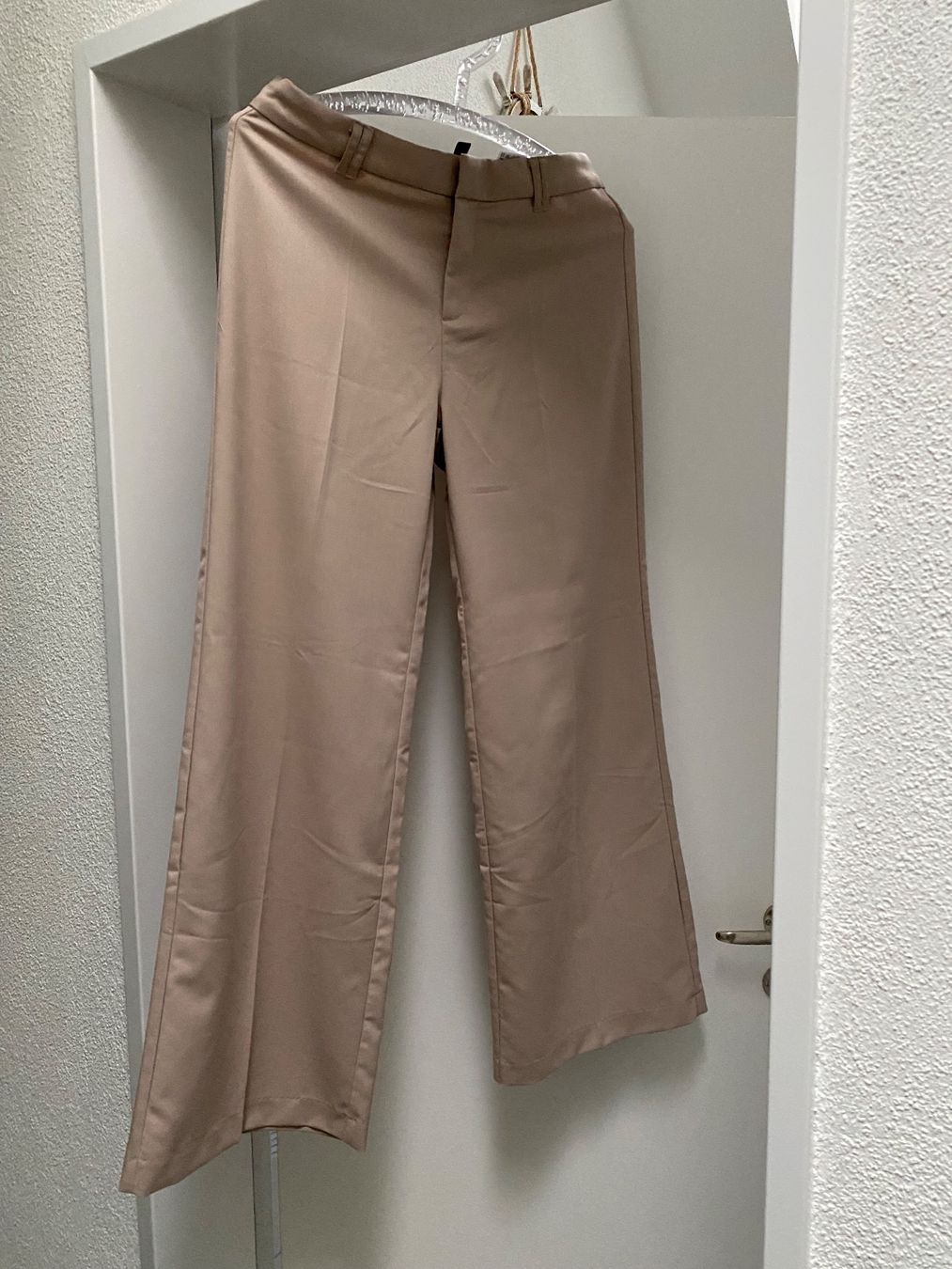 H&M Pantaloni: Damenhose beige NEU – Nuovo (secondo la descrizione) da Affoltern am Albis venduto da may_9gdz