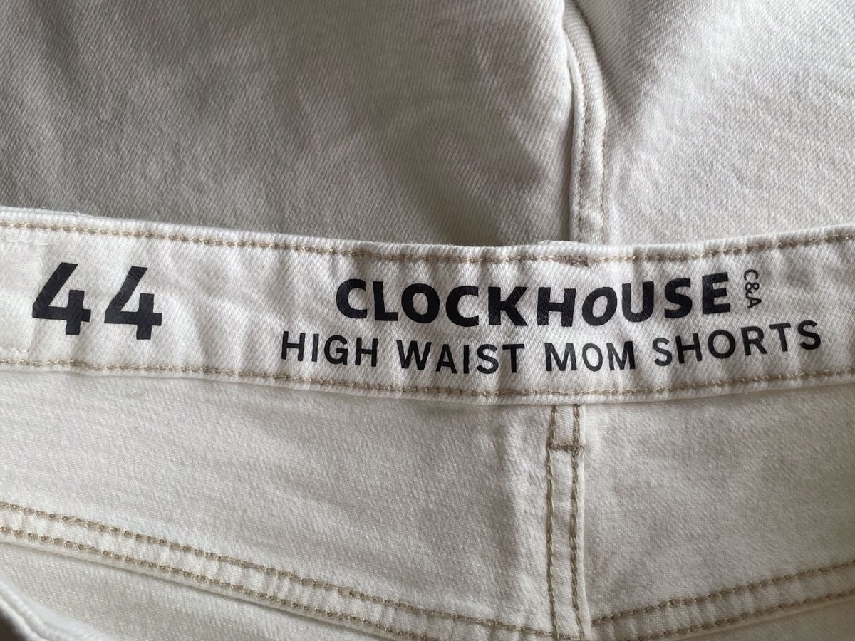 C&A Hosen: Short Clockhouse blanc taille 44 neuf – Neu und originalverpackt aus Vuadens von Nina11 6