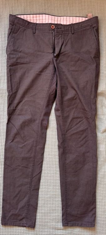 Massimo Dutti Pantaloni: Massimo Dutti Trousers EUR44 – Usato da Zürich venduto da mateuszptrk