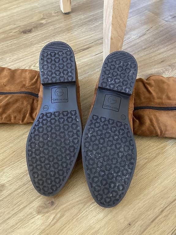 Tamaris Scarpe da donna: Stiefel Tamaris Grösse 40 – Usato da Salmsach venduto da ker_s58l 2