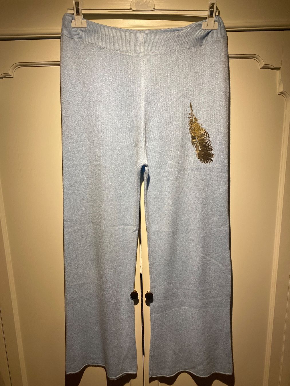 Pantaloni: LEICHTE HOSE HELLBLAU DAMEN – Nuovo e nell'imballaggio originale da Meienried venduto da ManuelaBoutique 1