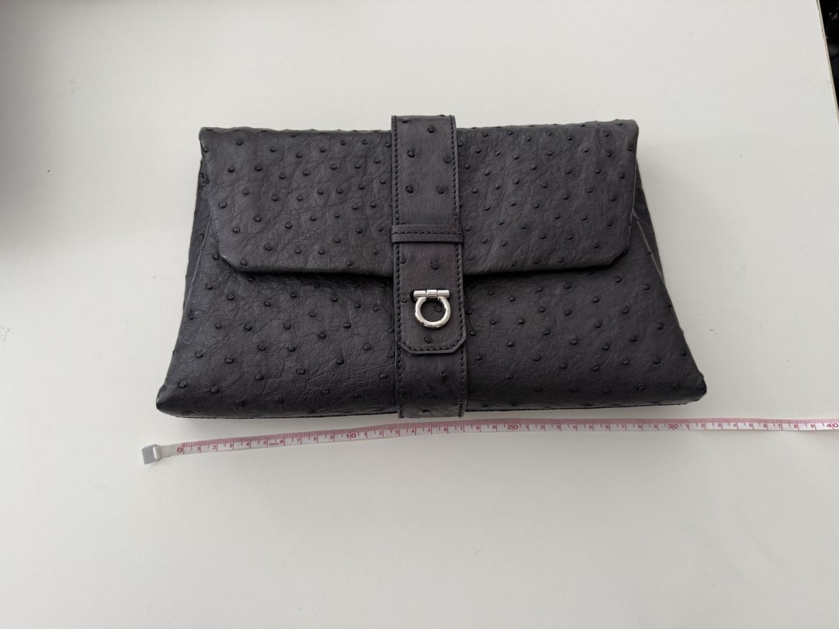 Taschen für Damen: Clutch, Straussenleder, Top Zustand – Neu und originalverpackt aus Freienbach von GaWi1234 1