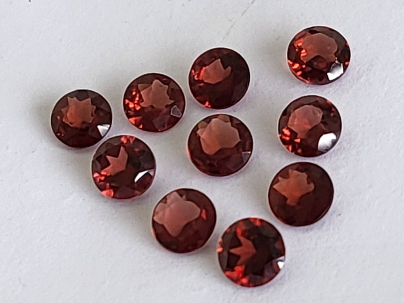 Edelsteine: GRENATS Almandin 5 mm /0.51 ct pièce – Neu (gemäss Beschreibung) aus La Chaux-de-Fonds von j-aime-les-gemmes 2