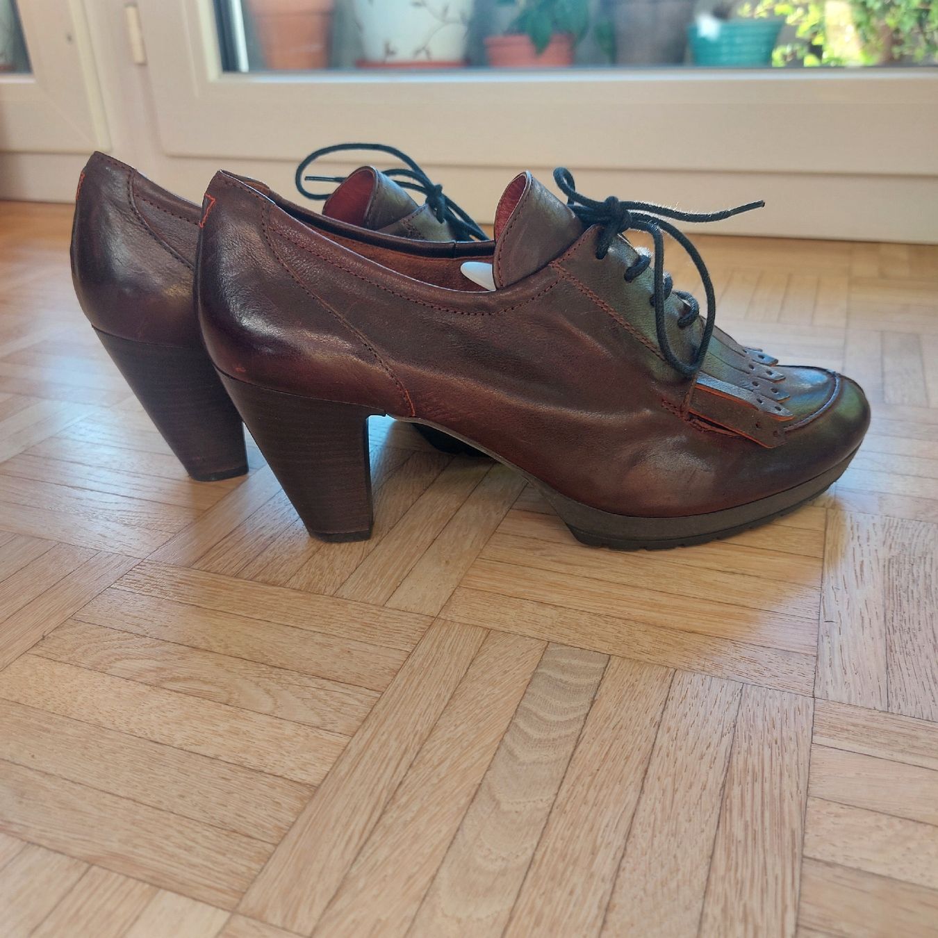 Högl Scarpe da donna: Högl Pumps, Leder braun, 40 – Usato da Freienbach venduto da Stuagert 1