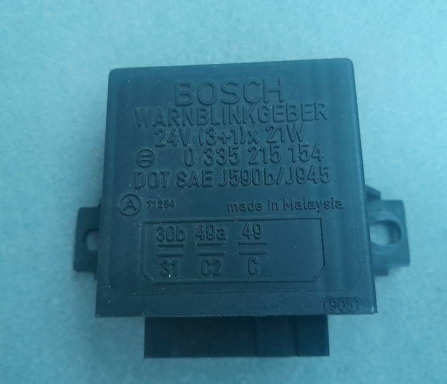 Bosch Tutti i ricambio: Richtungs- und Warnblinkgeber 24V – Usato da Thun venduto da Commpac