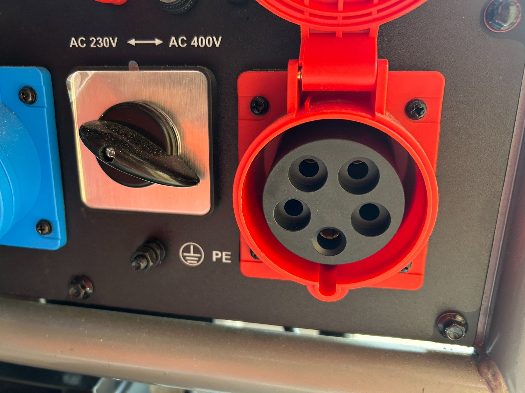 Stromgeneratoren: Generator 15KVA Benzin – Gebraucht aus Walkringen von Fiat411 5