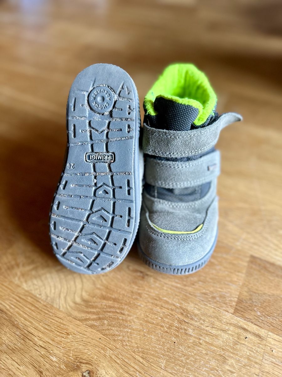 Primigi Chaussures garçon: Warme Herbstschuhe Gr. 26 Primigi Gore-Tex – D'occasion à Winterthur par fcg_q8t5