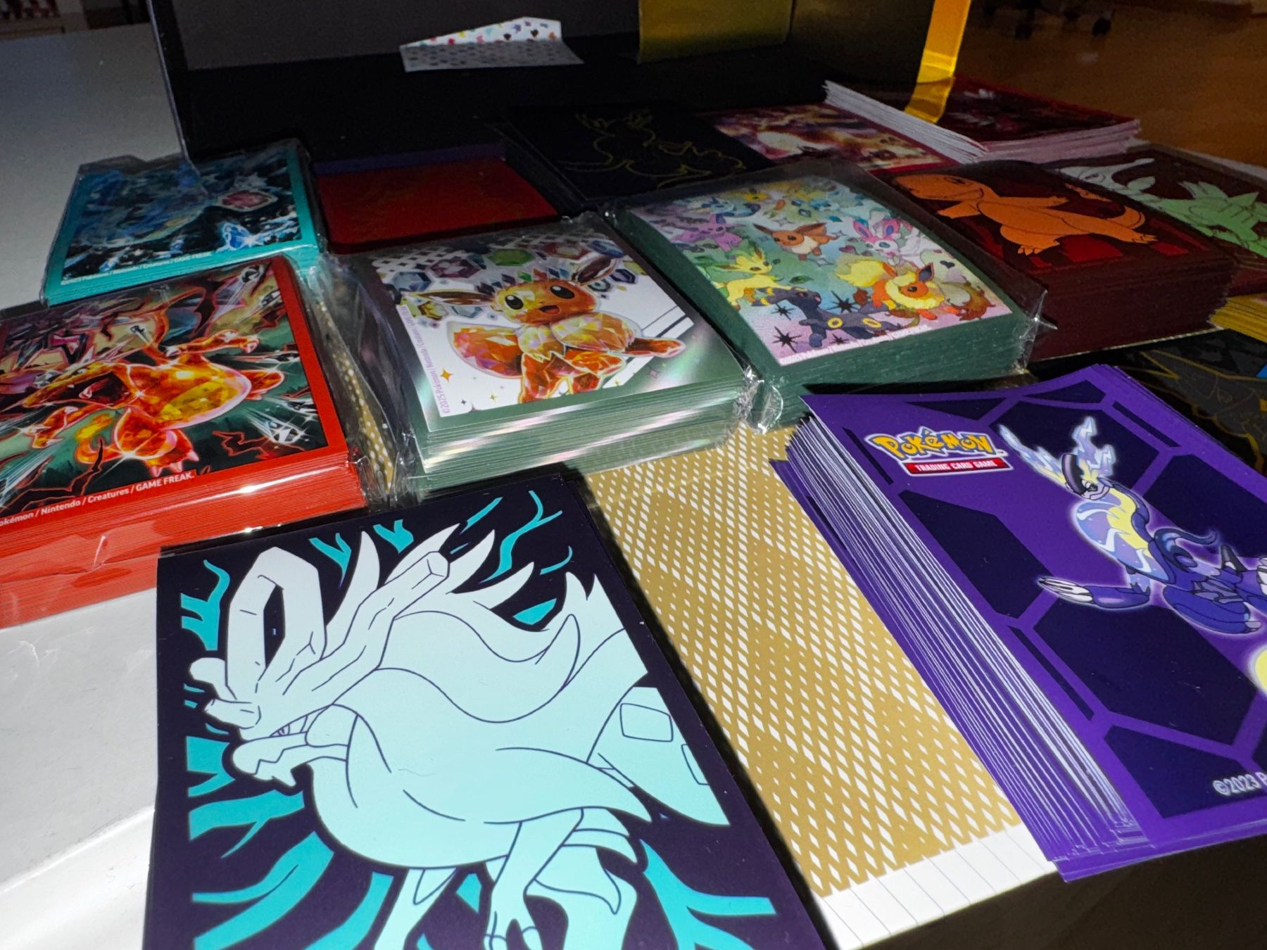 Carte collezionabili: Pokemon Kartenhüllen Set Diverse Designs gebraucht – Usato da Schlieren venduto da Tattoo7 2