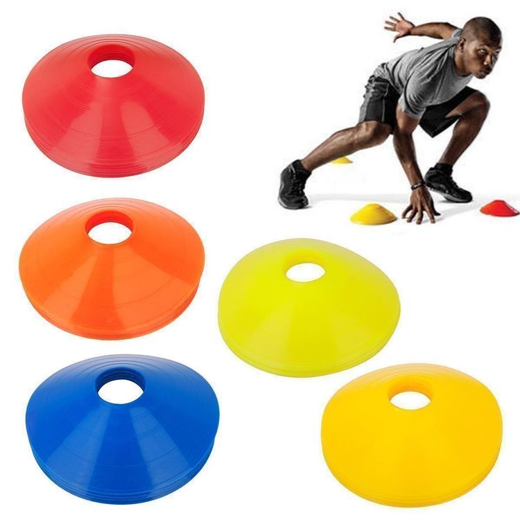 CampTeck 50er Markierungshütchen Set | 5 Farben 19cm Ø | Mit Tragegriff & Netzbeutel | Für Sporttraining