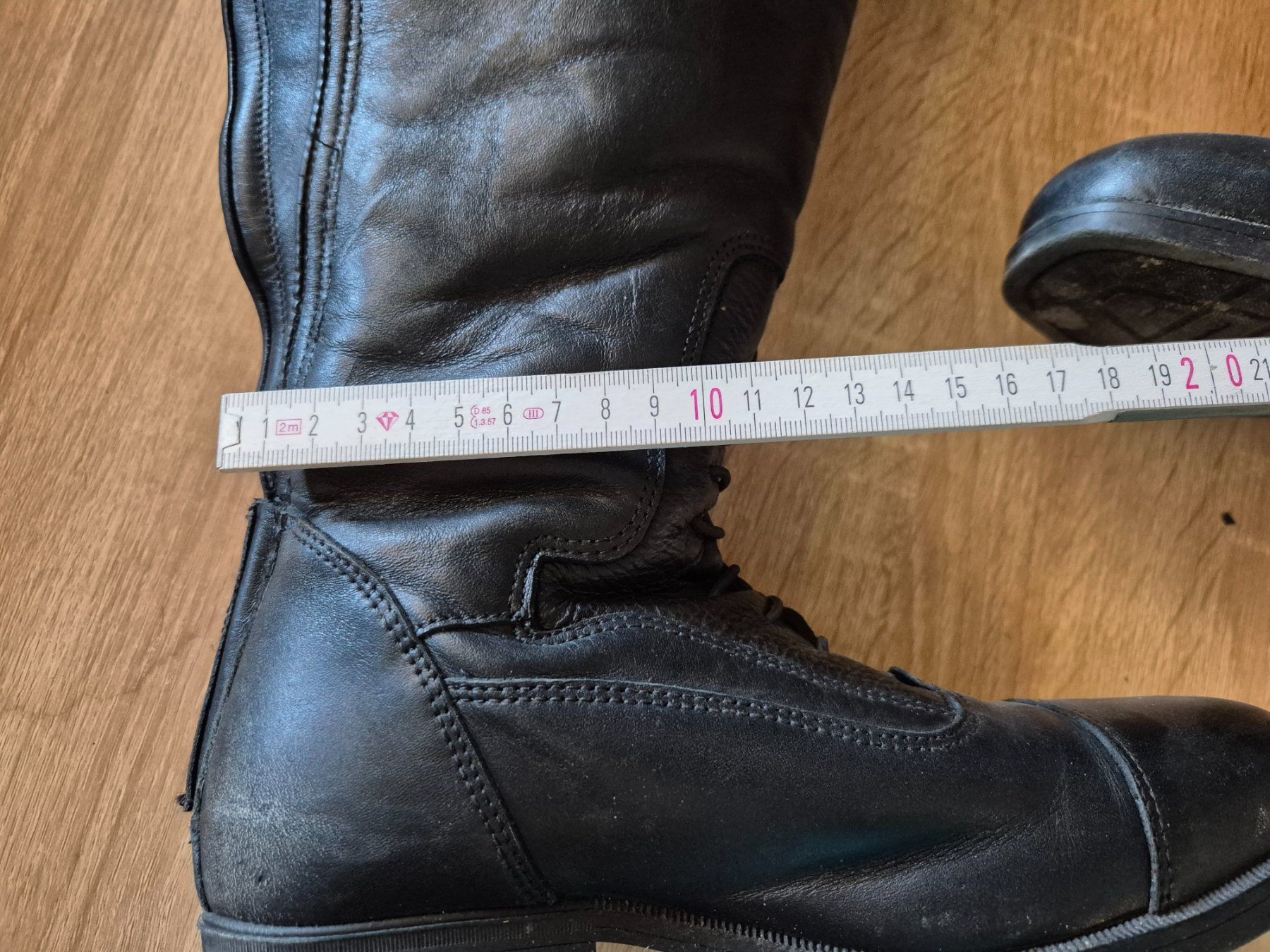 Scarpe da donna: Reitstiefel Leder mit Lammfell Innenfutter 38 geweitet – Usato da Meggen venduto da Orrinka20 4