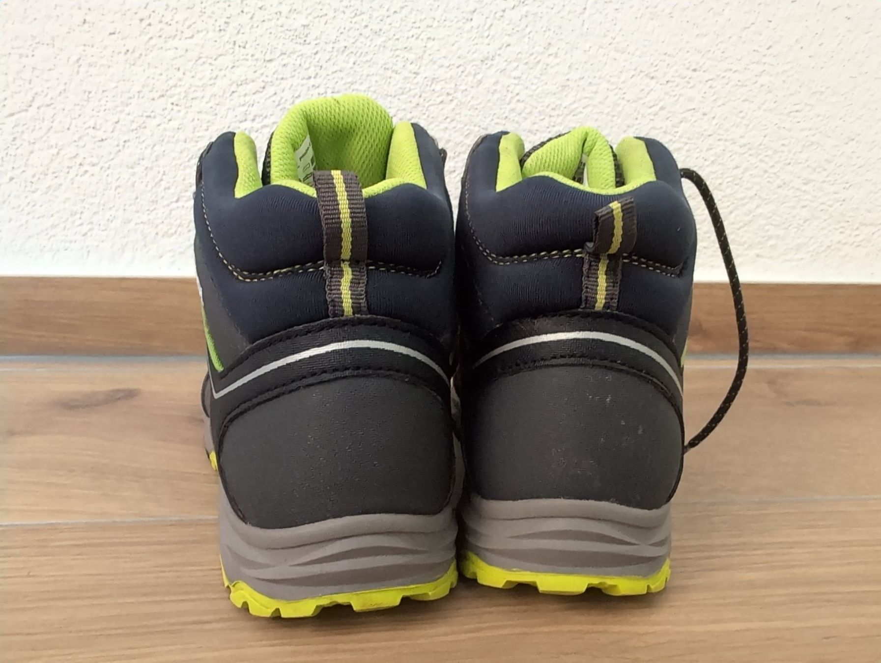 Meindl Damenschuhe: Meindl Wanderschuhe, Grosse 36, Fast wie neu – Gebraucht aus Morschach von be_la 9