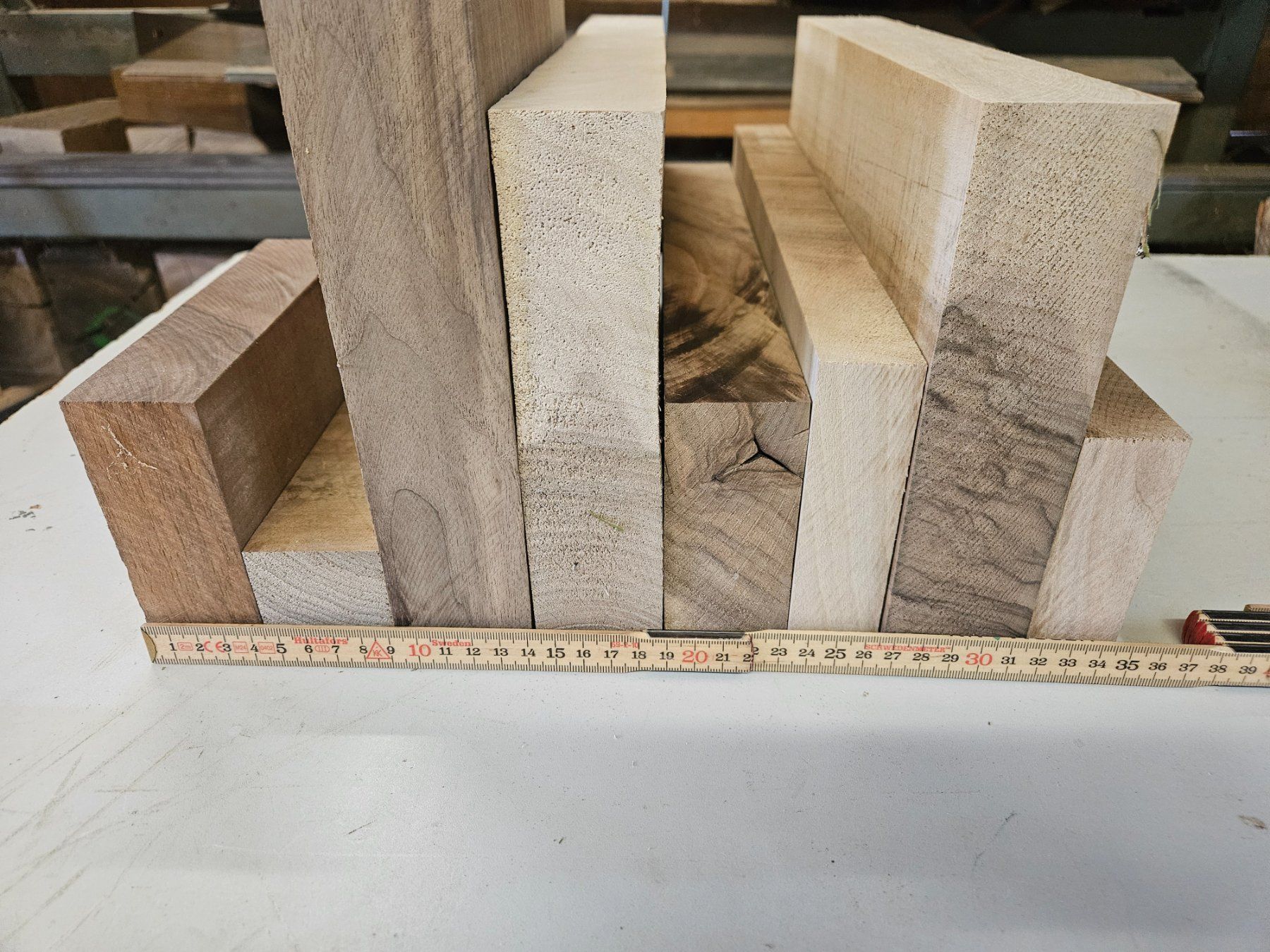 Articles en bois: Nussbaum Holz – Neuf (Voir description) à Schangnau par egli6.2 3