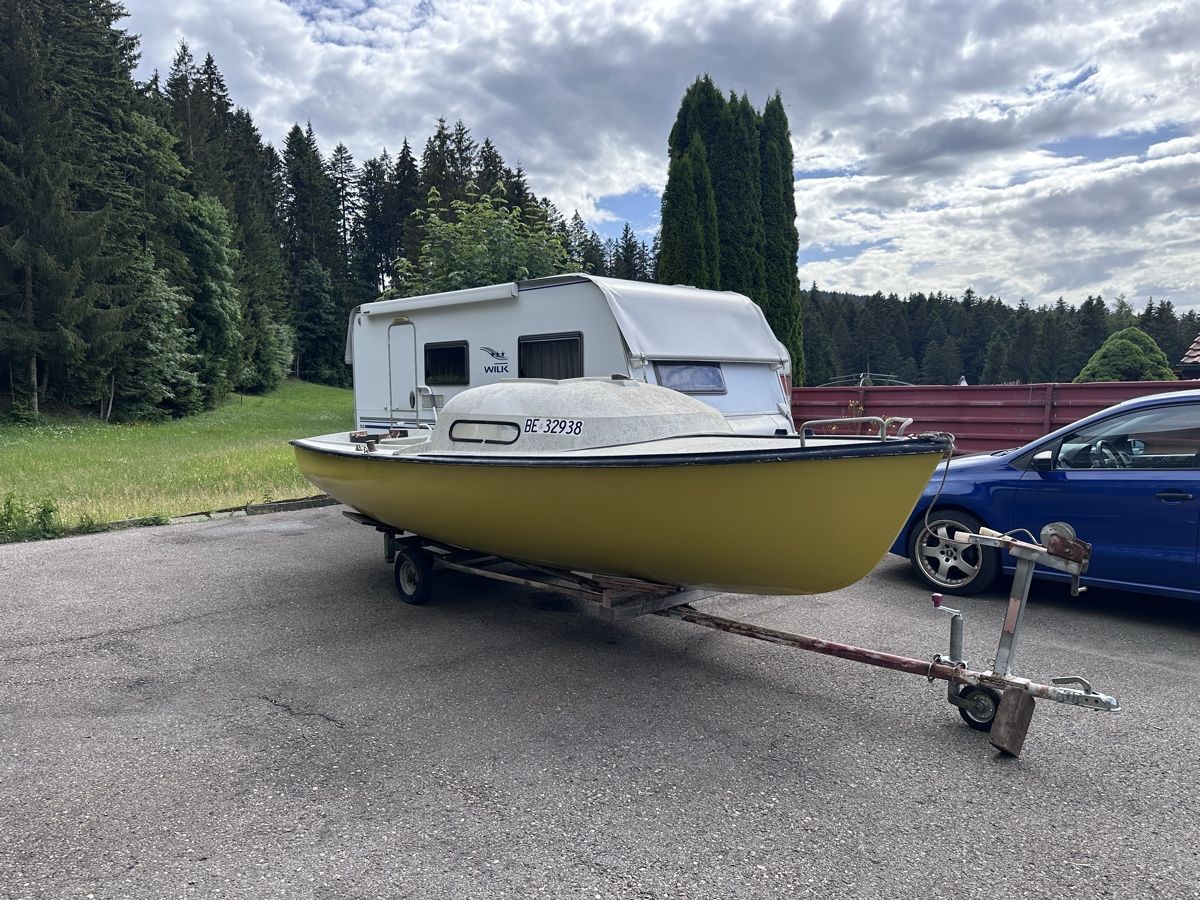 Boote: Boot – Defekt aus Brenzikofen von lau_2nhm