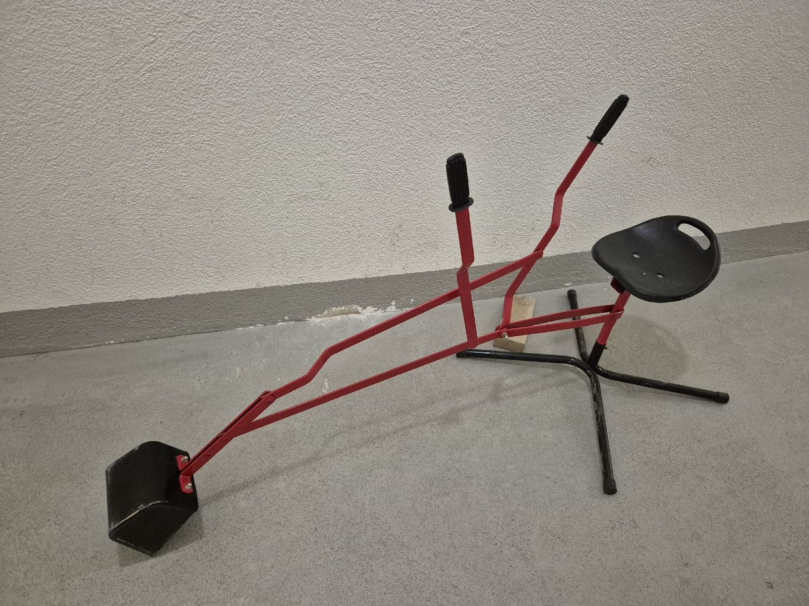 Giocattoli: Kinder-Bagger, Spielzeug, Garten-Spass, Rot – Usato da Zürich venduto da buraq
