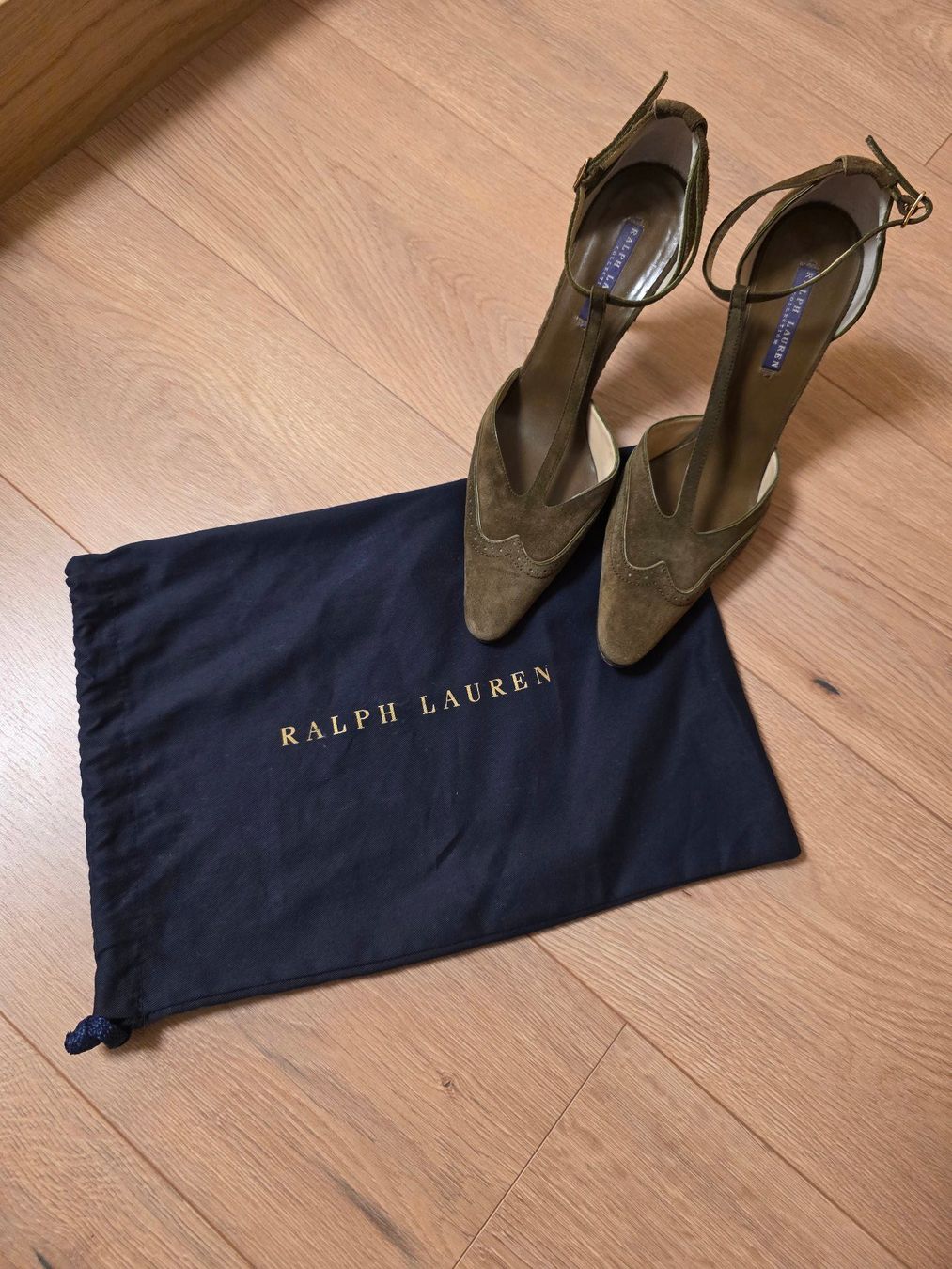 Ralph Lauren Scarpe da donna: Escarpins de Luxe Ralph Lauren Collection – Nuovo (secondo la descrizione) da Les Diablerets venduto da Audemer