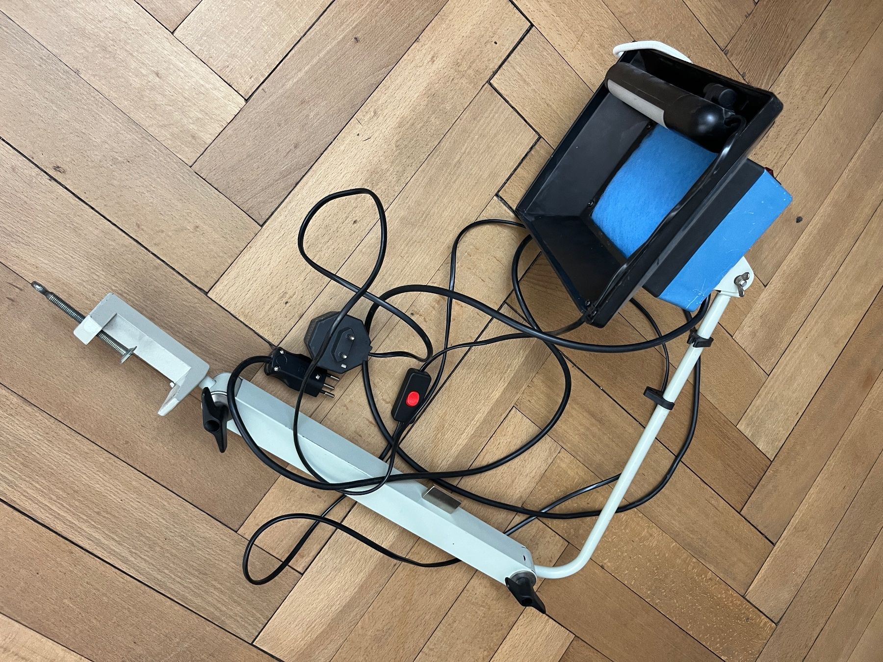 Tutte le macchine: Komax 80 Lötrauchabsaugung – Usato da Turbenthal venduto da rh11